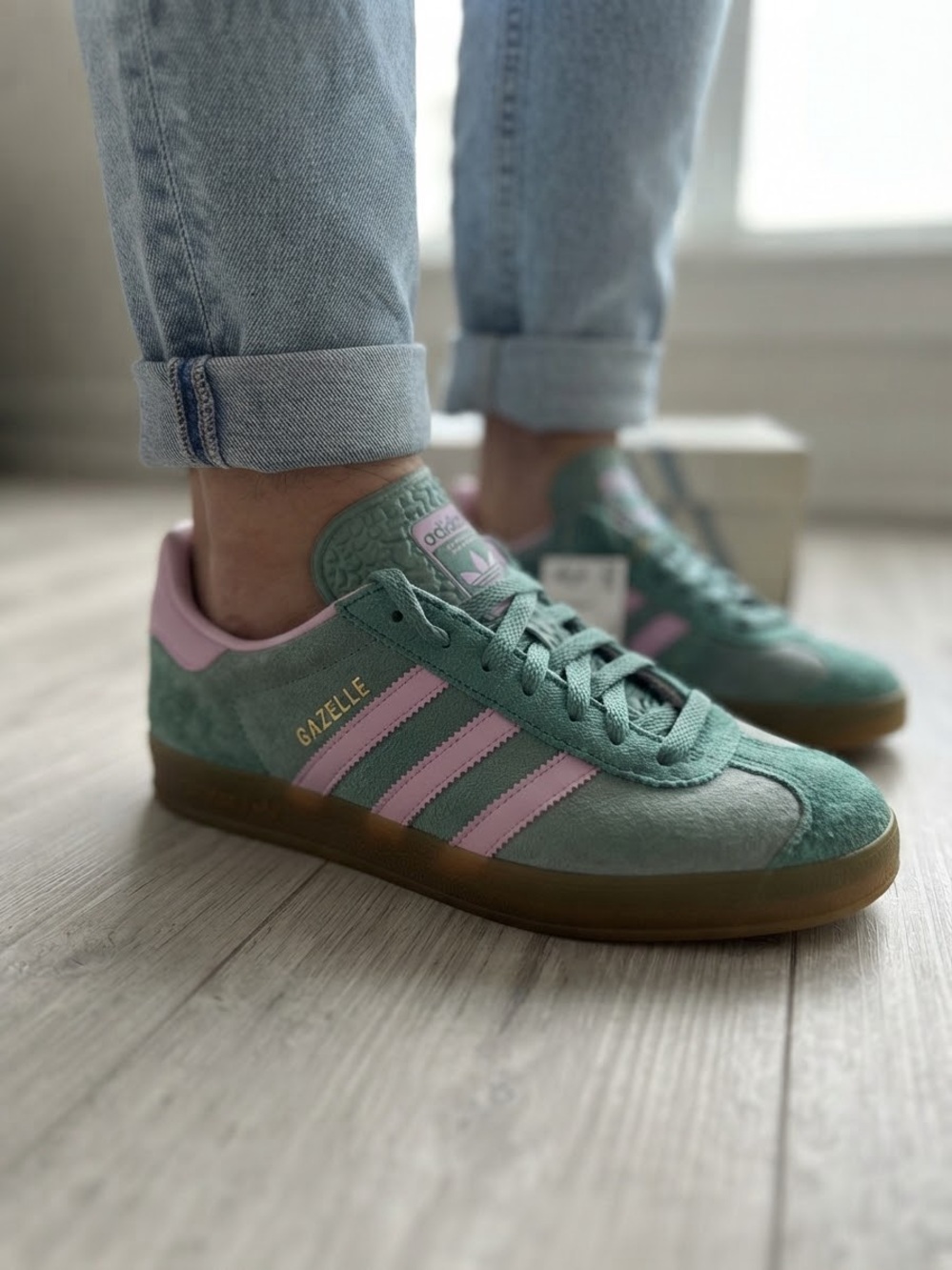 NWT Adidas Gazelle Green Pink Gum Sole Women's Sneakers Sz 7